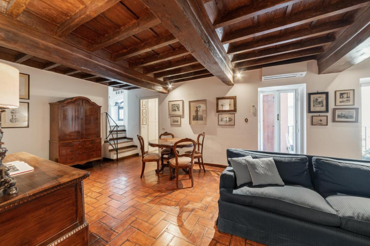 Domus Quiritum Charming, Appartamento D'Epoca A Campo De' Fiori Rome Luaran gambar