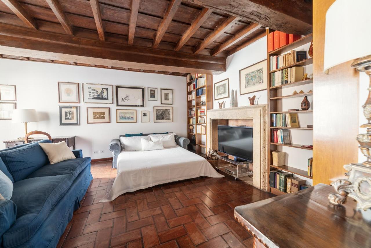 Domus Quiritum Charming, Appartamento D'Epoca A Campo De' Fiori Rome Luaran gambar