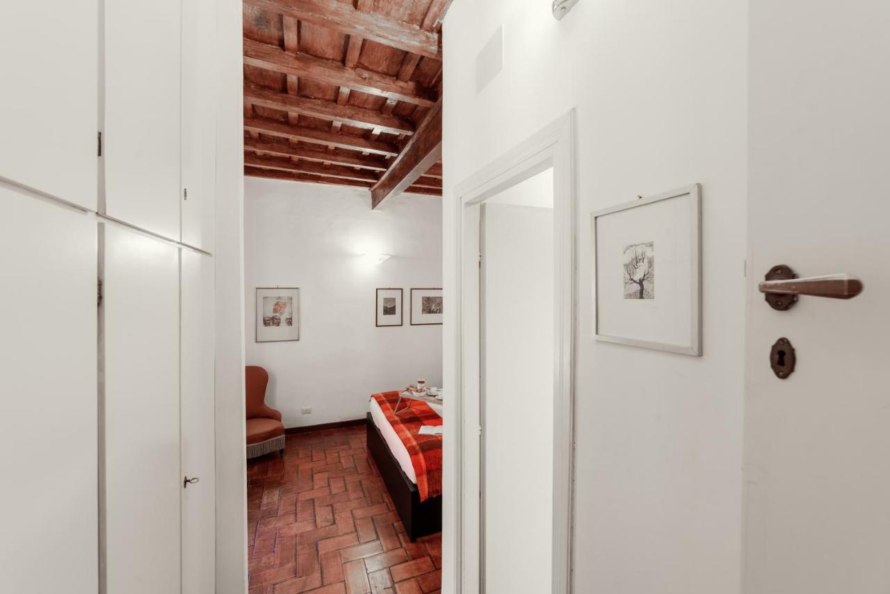 Domus Quiritum Charming, Appartamento D'Epoca A Campo De' Fiori Rome Luaran gambar