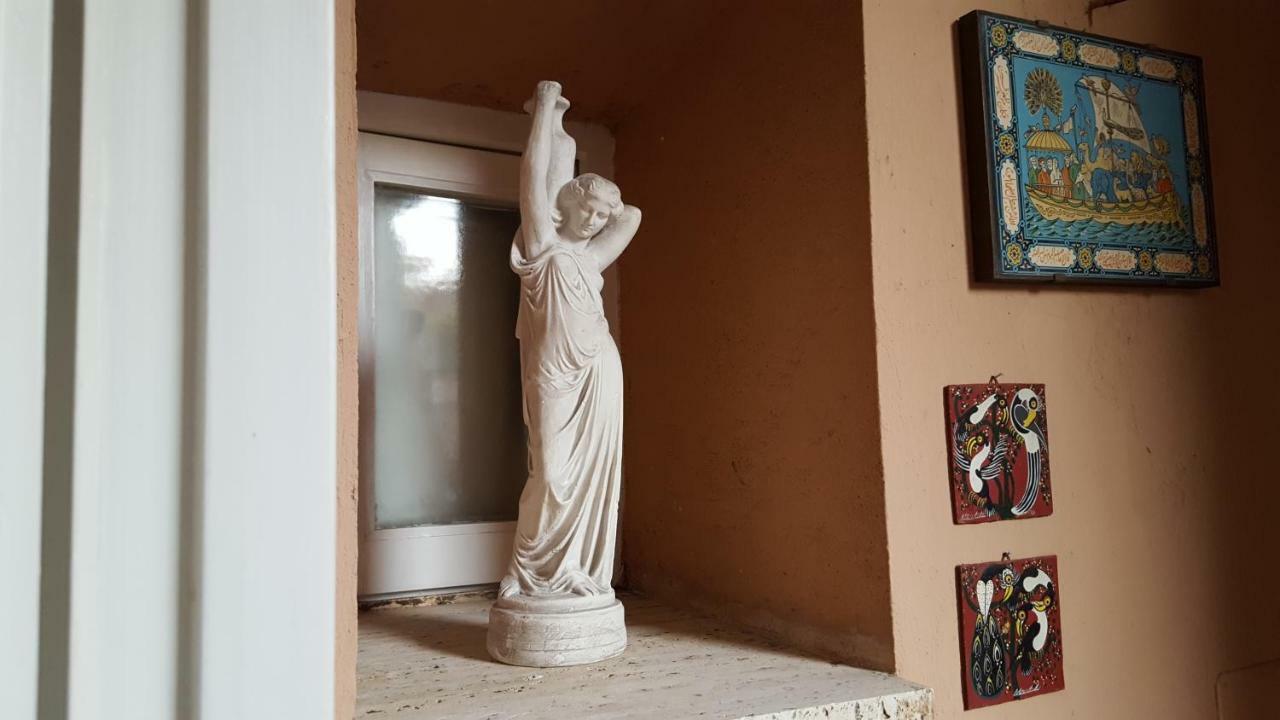 Domus Quiritum Charming, Appartamento D'Epoca A Campo De' Fiori Rome Luaran gambar